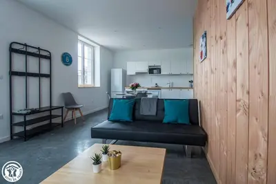 Cuisine ou kitchenette dans l'établissement Gîte de Granit Bleu