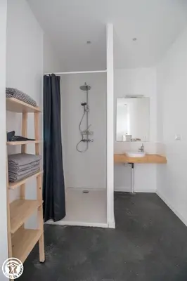 Salle de bains dans l'établissement Gîte de Granit ROSE