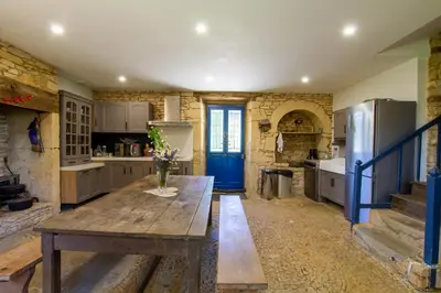 Cuisine ou kitchenette dans l'établissement Chez Rénou et Prospérou maison typique du Sarladait