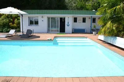 Piscine de l'établissement Bienvenue dans notre Gîte ou située à proximité