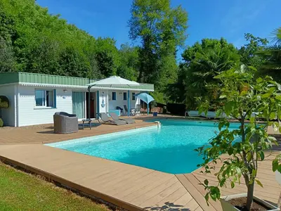 Piscine de l'établissement Bienvenue dans notre Gîte ou située à proximité