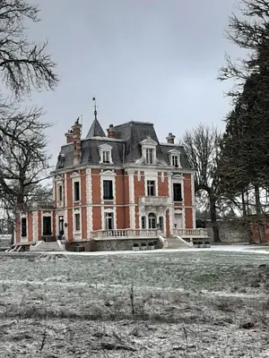 L'établissement Luxe gîte met authentieke kamers in de Creuse, France en hiver