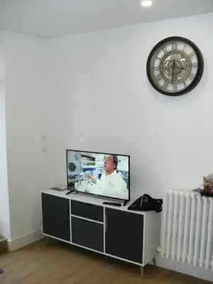 Télévision ou salle de divertissement dans l'établissement studio Vic 2.4