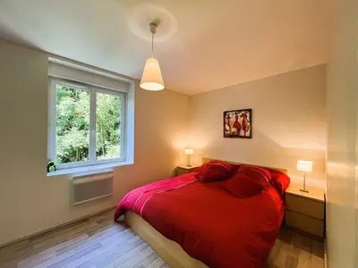 Un ou plusieurs lits dans un hébergement de l'établissement T2 BIS rénové au Mont-Dore avec wifi proche des Thermes - FR-1-608-12