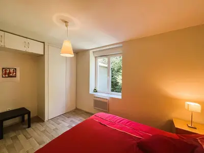 Un ou plusieurs lits dans un hébergement de l'établissement T2 BIS rénové au Mont-Dore avec wifi proche des Thermes - FR-1-608-12