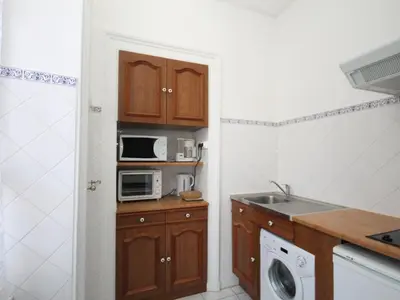 Cuisine ou kitchenette dans l'établissement Charmant T1 au Mont-Dore face aux Thermes, tout équipé, 4 pers. - FR-1-608-60