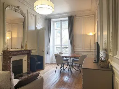 Télévision ou salle de divertissement dans l'établissement Appartement T2 au Mont-Dore, 4 pers, vue montagne - FR-1-608-108