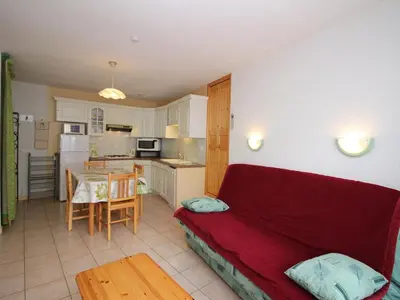 Cuisine ou kitchenette dans l'établissement Mont-Dore: Appartement 2 pièces proche Thermes, Pratique pour 4 - FR-1-608-112
