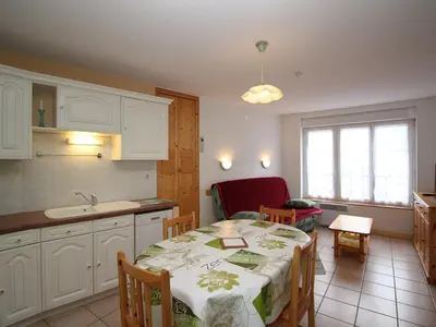Cuisine ou kitchenette dans l'établissement Mont-Dore: Appartement 2 pièces proche Thermes, Pratique pour 4 - FR-1-608-112