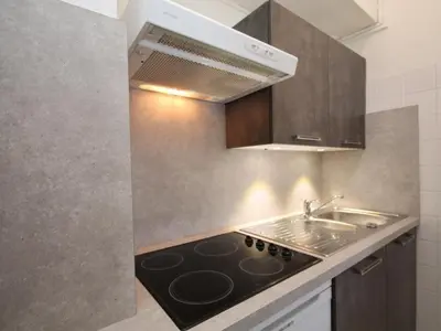 Cuisine ou kitchenette dans l'établissement Beau T2 Hyper Centre avec WiFi - FR-1-608-126