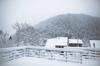 L'établissement Chalet Loulou, massif central, Le Mont-Dore en hiver
