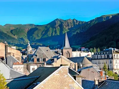 Vue générale sur la montagne ou vue sur la montagne depuis l'appartement