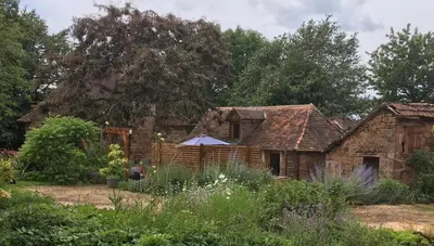 Jardin de l'établissement Countryside tiny house near Chateau de Hautefort