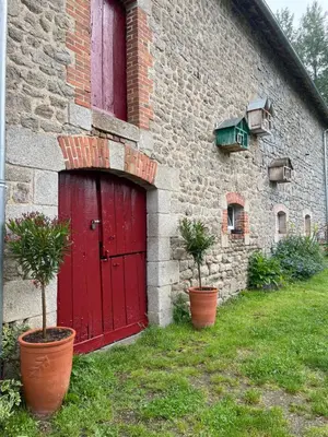 Jardin de l'établissement Maison d'hôtes Ourdeaux et Gite Chez Rouchon