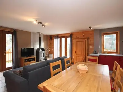 Télévision ou salle de divertissement dans l'établissement Chalet 3 étoiles au Mont-Dore pour 6 pers. avec terrasse et vue sur le Sancy - FR-1-608-10