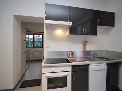 Cuisine ou kitchenette dans l'établissement Beau T3 avec WIFI au centre du Mont-Dore, proche des Thermes - FR-1-608-49