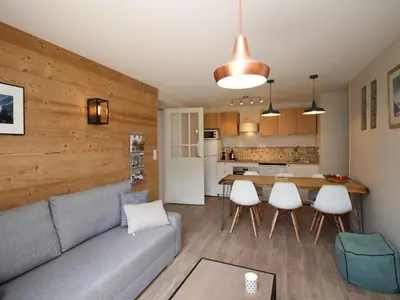 Cuisine ou kitchenette dans l'établissement Le Mont-Dore, T3 rénové avec jardin privé et parking, accès wifi - FR-1-608-37