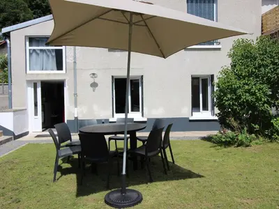 Jardin de l'établissement Le Mont-Dore, T3 rénové avec jardin privé et parking, accès wifi - FR-1-608-37