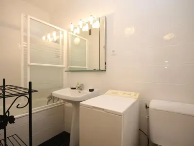 Plan de l'établissement Spacieux duplex 3 pièces avec balcon et parking privatif - FR-1-608-161