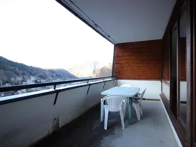 Vue générale sur la montagne ou vue sur la montagne depuis l'appartement