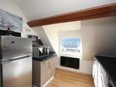 Cuisine ou kitchenette dans l'établissement LE MONT DORE - T3 proche centre, 5 pers - FR-1-608-180