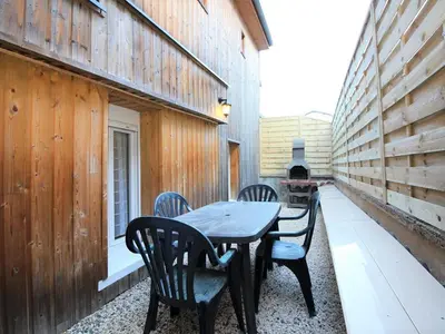Balcon ou terrasse dans l'établissement LA BOURBOULE - Appartement T3 avec terrasse, proche centre, 5 personnes - FR-1-608-128