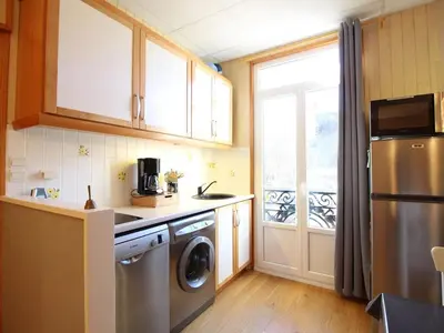 Cuisine ou kitchenette dans l'établissement La Bourboule Centre: T2 Confort avec Ascenseur et Wi-Fi - FR-1-608-118