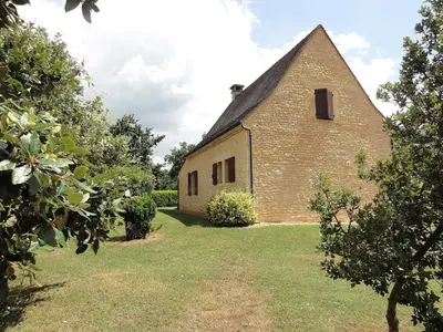 Jardin de l'établissement Charmante maison périgourdine à Salignac-Eyvigues, animaux acceptés - FR-1-616-5