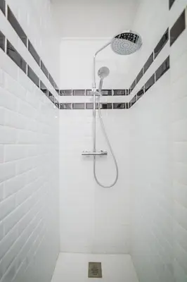 Salle de bains dans l'établissement La Dame de Coeur - 1 chambre