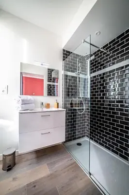 Salle de bains dans l'établissement Le Temps Éternel - 1 chambre