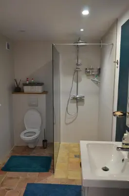 Salle de bains dans l'établissement LA VIGNERAIE