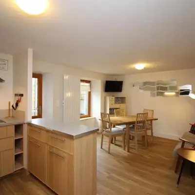 Appartement 3 pièces avec WIFI à 300 m des Thermes - FR-1-608-204