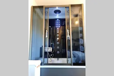 Salle de bains dans l'établissement Studio avec vue sur la vezere