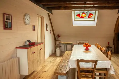 Coin salon dans l'établissement Le Grand Gîte de Chomet