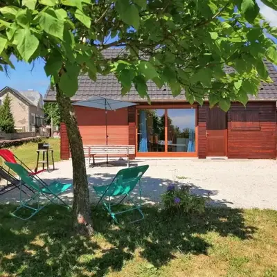 Chalet chaleureux à Darazac avec jardin de 60 m²
