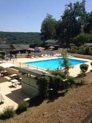 Piscine de l'établissement Chalet les Hameaux du Perrier ou située à proximité