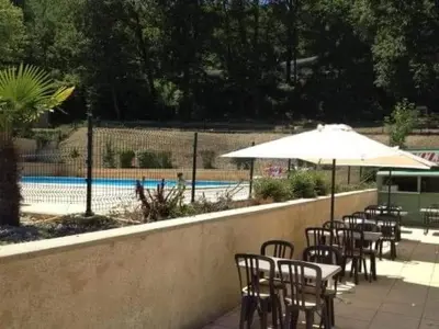 Piscine de l'établissement Chalet les Hameaux du Perrier ou située à proximité