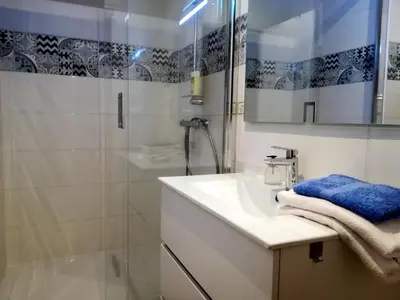Salle de bains dans l'établissement Chambres d'hôtes de charme Le Pradel