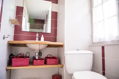 Salle de bains dans l'établissement Chambres d'hôtes de charme Le Pradel