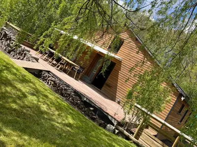 Jardin de l'établissement Chambon-sur-Lac