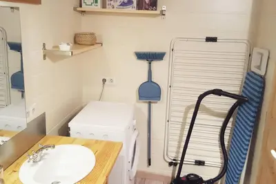 Salle de bains dans l'établissement Le Laguennois T3 de 45m2 A proximité de TULLE