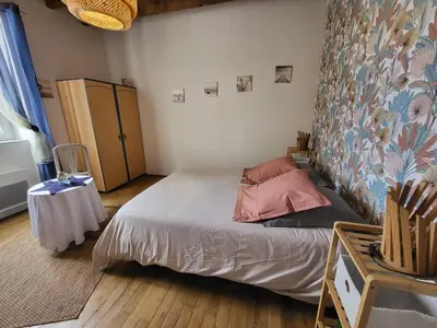 Un ou plusieurs lits dans un hébergement de l'établissement Au doux refuge