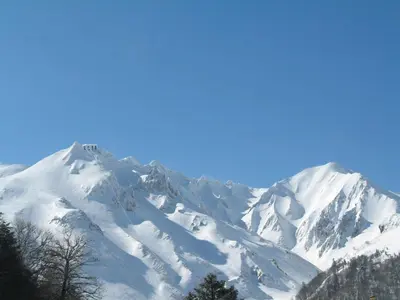 Vue générale sur la montagne ou vue sur la montagne depuis l'appartement