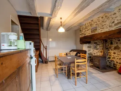Cuisine ou kitchenette dans l'établissement Maison indépendante en pleine nature dans la Vallée de l'Auvézère - FR-1-616-140