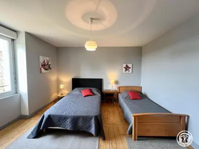 Un ou plusieurs lits dans un hébergement de l'établissement Maison confortable près de Sarlat avec jardin et wifi - FR-1-616-144