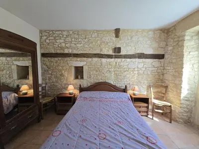Un ou plusieurs lits dans un hébergement de l'établissement Moulin isolé avec animaux admis, proche Sarlat - FR-1-616-170