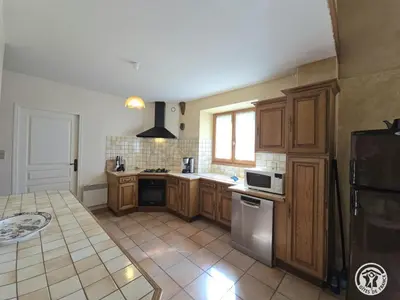 Cuisine ou kitchenette dans l'établissement Moulin isolé avec animaux admis, proche Sarlat - FR-1-616-170