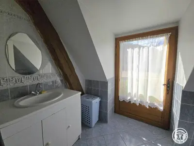 Salle de bains dans l'établissement Moulin isolé avec animaux admis, proche Sarlat - FR-1-616-170