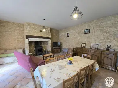 Télévision ou salle de divertissement dans l'établissement Moulin isolé avec animaux admis, proche Sarlat - FR-1-616-170