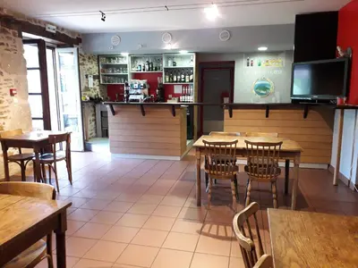 Cuisine ou kitchenette dans l'établissement Le Tromp' L'Œil